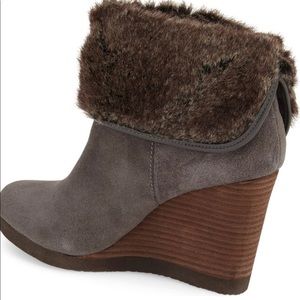 Lucky Brand Torynn boots - grey. 🔥 SALE 🔥 $35